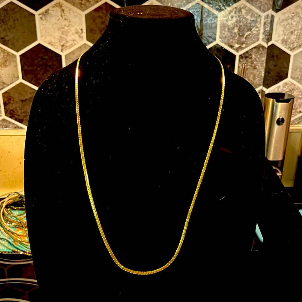 Gold town, dramatic necklace